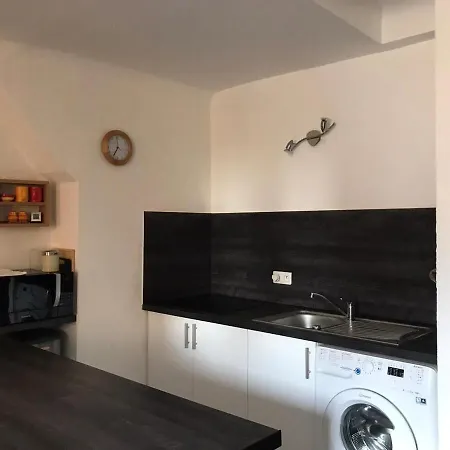 Rue St Gaetan Location Old Town Apartment