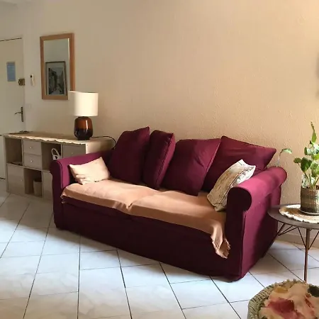 Rue St Gaetan Location Old Town Niza